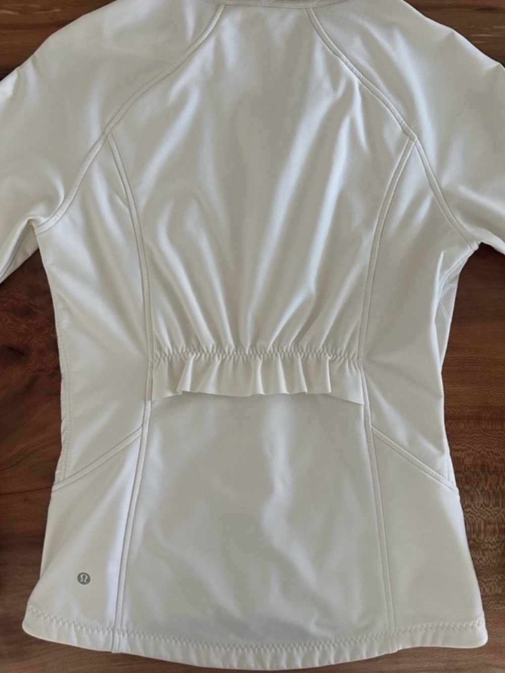 Lululemon Wind Runner Softshell Jacket Ruffle Detailing White | Size: 6 - Picture 10 of 16